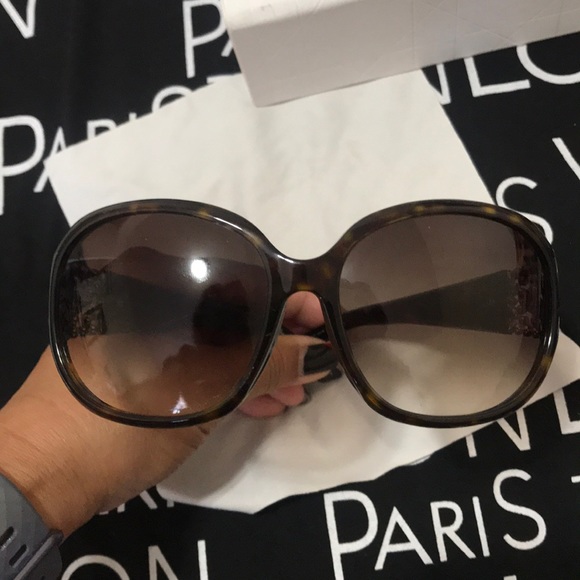 Authentic Christian Dior sun glasses - Picture 5 of 8